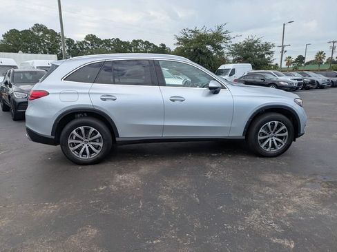 Used 2023 Mercedes-Benz GLC 300 4MATIC image 4