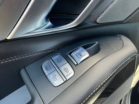 Used 2019 BMW X7 xDrive50i w/ Off-Road Package image 33