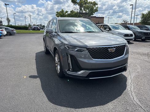 Used 2020 Cadillac XT6 Premium Luxury FWD image 17