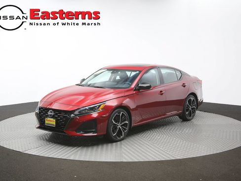 Used 2024 Nissan Altima 2.5 SR w/ SR Premium Package FWD image 55