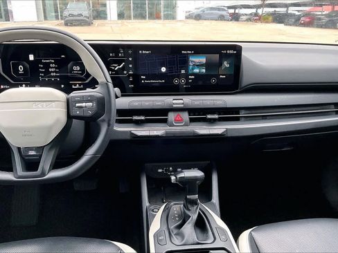 Used 2025 Kia K4 GT-Line w/ GT-Line Premium Package image 7