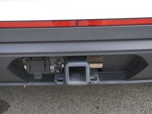 Used 2024 Volkswagen Atlas SE image 12