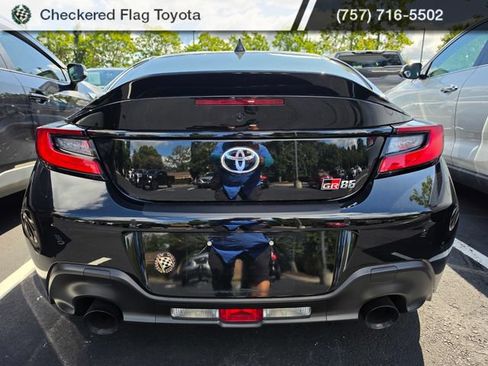 Used 2023 Toyota GR86 Premium w/ ALL Weather Mat Package (TMS) RWD image 5