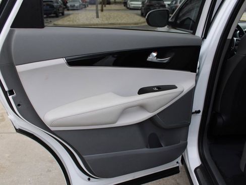 Used 2020 Kia Sorento SX image 28