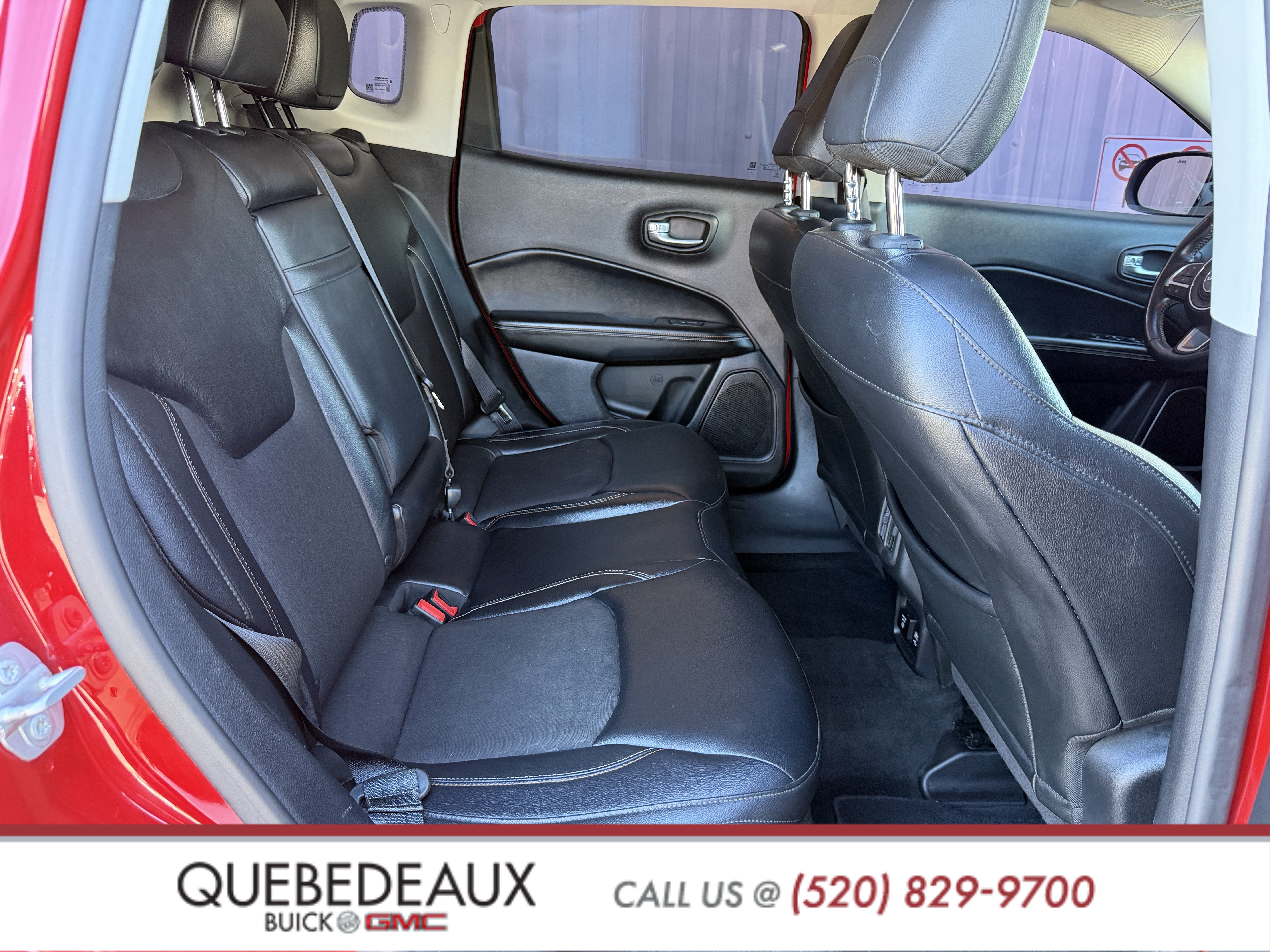 Used 2018 Jeep Compass Latitude w/ Popular Equipment Group AWD/4WD image 13