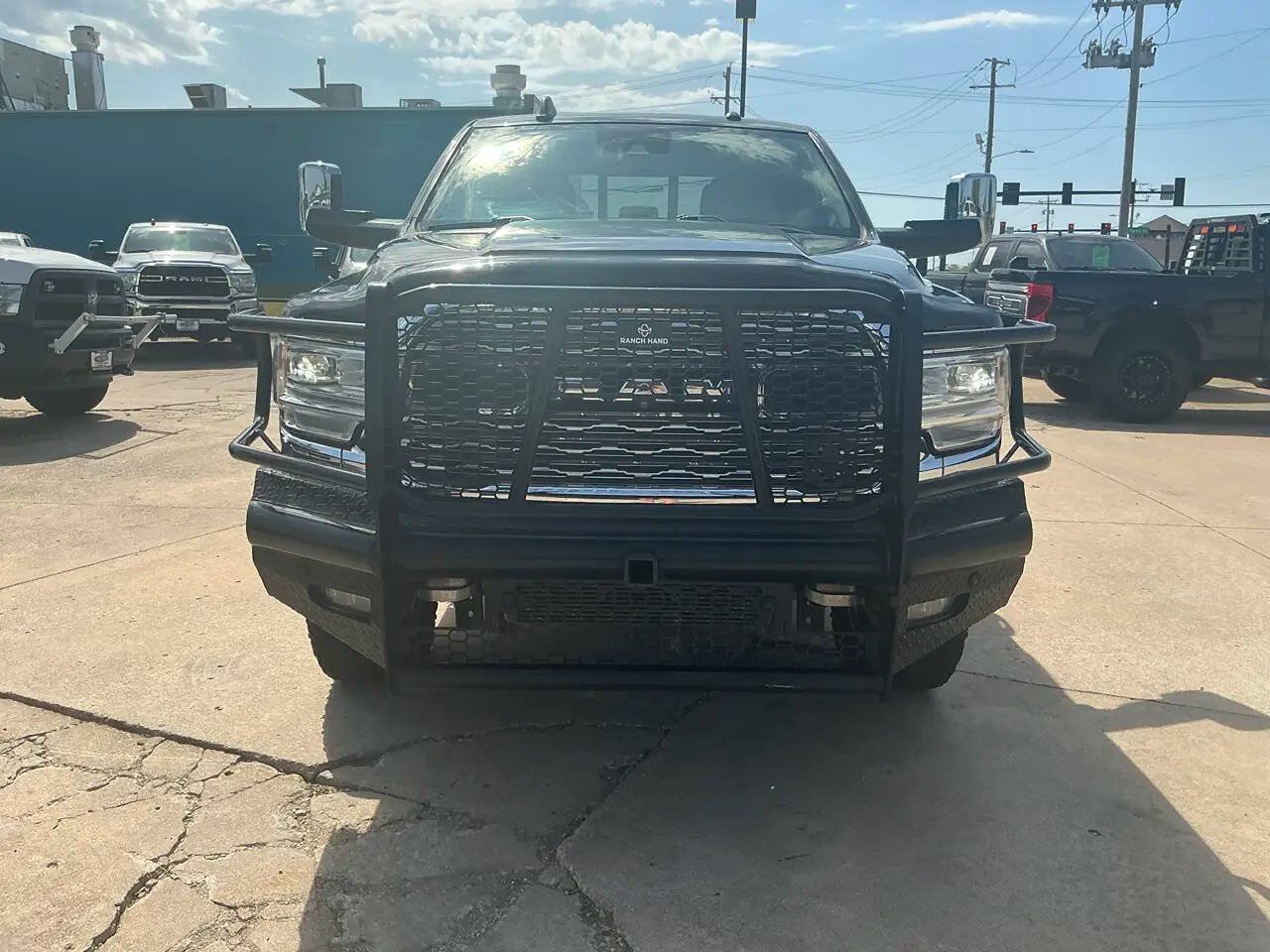 Used 2020 RAM 2500 Limited AWD/4WD image 3