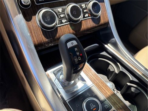 Used 2015 Land Rover Range Rover Sport Autobiography image 39