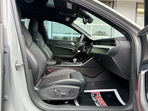 Used 2022 Audi RS 6 image 42