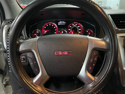 Used 2015 GMC Acadia SLE AWD/4WD image 9