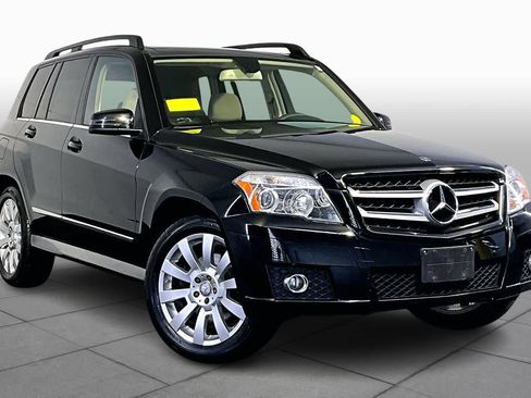 Used 2010 Mercedes-Benz GLK 350 4MATIC image 2