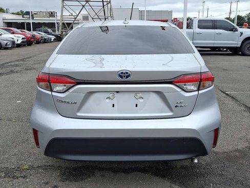 Certified 2025 Toyota Corolla LE AWD/4WD image 24