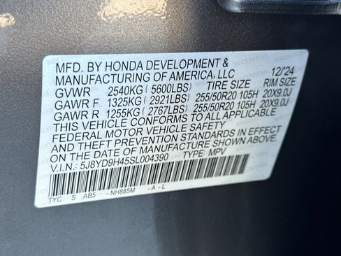 Certified 2025 Acura MDX FWD w/ Technology Package image 40