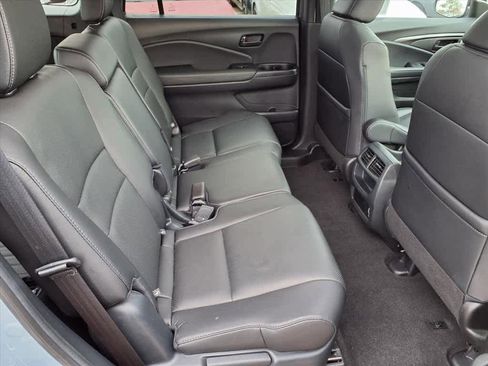 Used 2023 Honda Passport EX-L image 12
