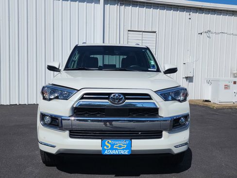 Used 2020 Toyota 4Runner Limited AWD/4WD image 8