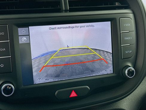 Used 2025 Kia Soul LX w/ LX Technology Package image 23