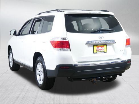 Used 2012 Toyota Highlander SE w/ Tow Pkg AWD/4WD image 5
