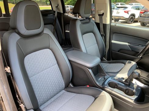 Used 2019 Chevrolet Colorado Z71 w/ Z71 Midnight Edition AWD/4WD image 36