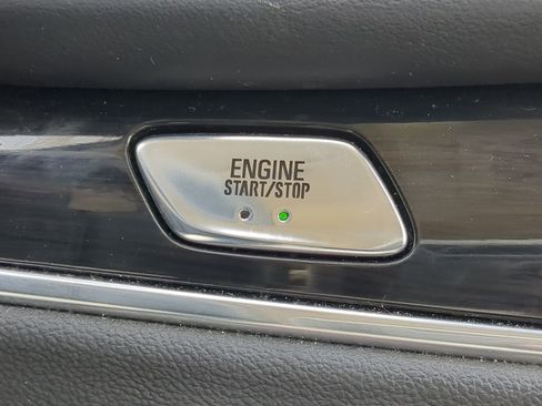 Used 2022 Buick Enclave Essence image 28