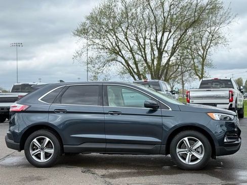 Used 2024 Ford Edge SEL w/ Convenience Package AWD/4WD image 37