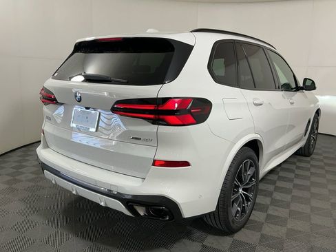 New 2026 BMW X5 xDrive40i w/ M Sport Package image 5