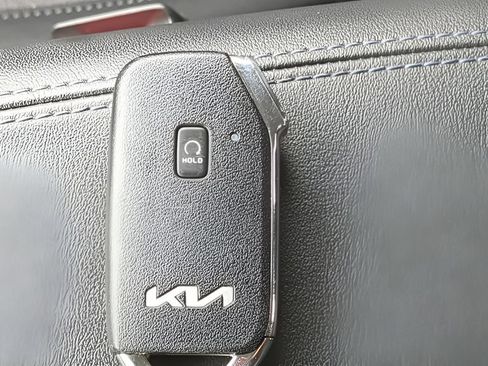 Used 2023 Kia Seltos S AWD/4WD image 22