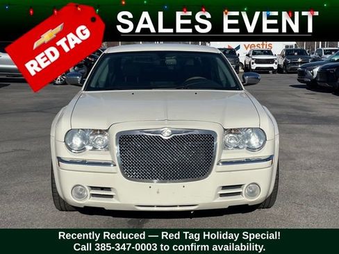 Used 2006 Chrysler 300 C w/ Navigation & Sound Group II image 2