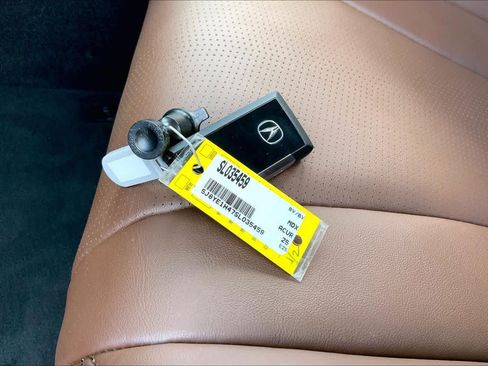 Used 2025 Acura MDX SH-AWD w/ Technology Package image 13