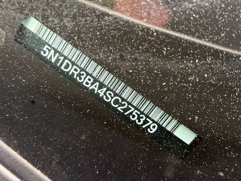 Used 2025 Nissan Pathfinder SV FWD image 24