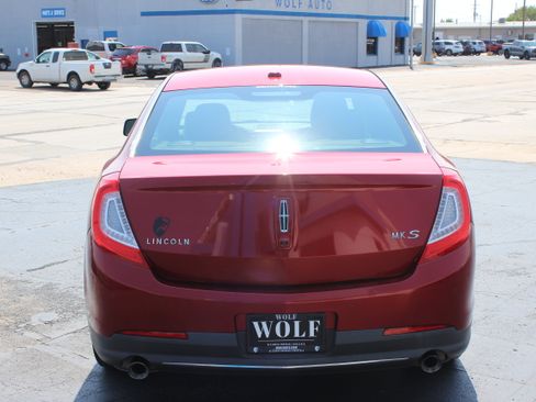 Used 2013 Lincoln MKS FWD image 9