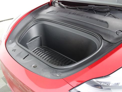 Used 2021 Tesla Model Y Long Range image 27