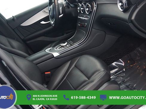 Used 2019 Mercedes-Benz GLC 300 4MATIC image 8
