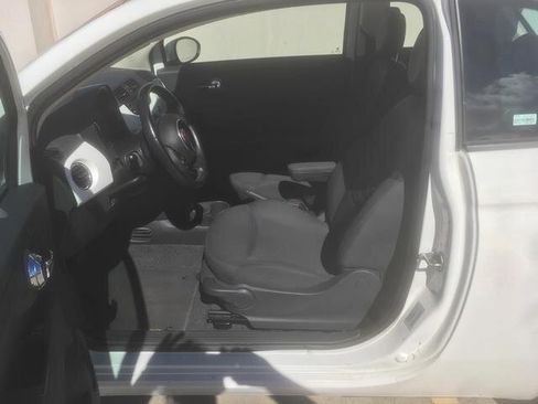 Used 2015 FIAT 500 Pop FWD image 9