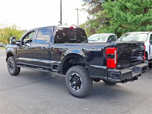 New 2026 Ford F250 Platinum w/ Tremor Off-Road Package image 4