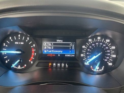 Used 2022 Ford Escape SE w/ SE Sport Appearance Package image 39