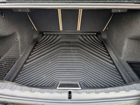 Used 2025 BMW 330i xDrive Sedan w/ Convenience Package image 6