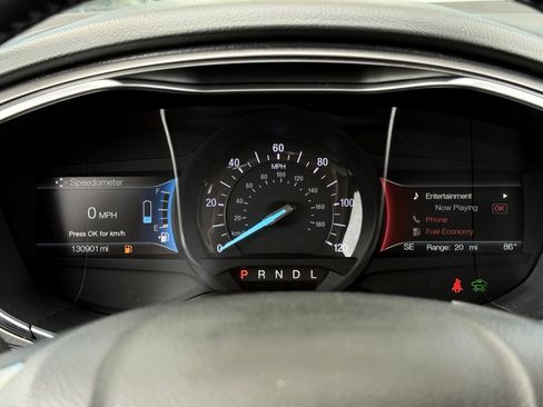 Used 2018 Ford Fusion SE w/ Equipment Group 602A FWD image 27
