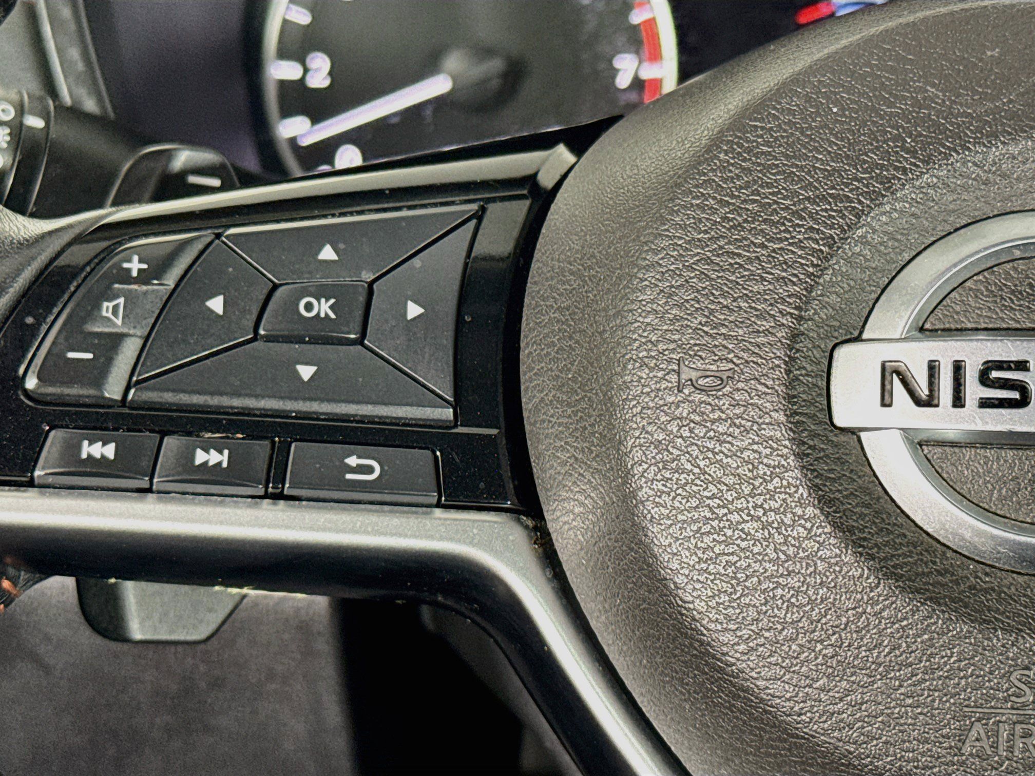 Used 2019 Nissan Altima 2.5 SR FWD image 19