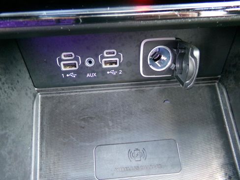 Used 2023 Jeep Grand Cherokee Altitude AWD/4WD image 35