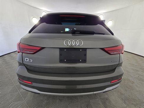 Used 2020 Audi Q3 2.0T Premium w/ Convenience Package image 12