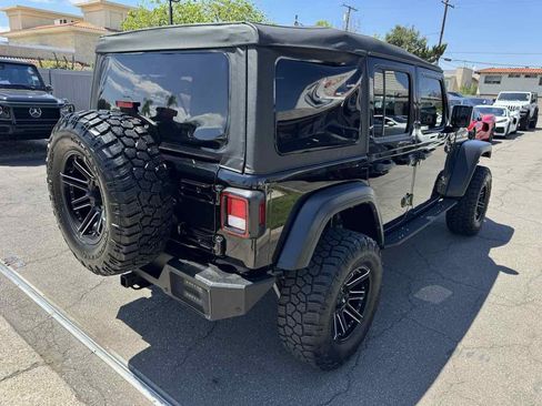 Used 2021 Jeep Wrangler Unlimited Sport image 7