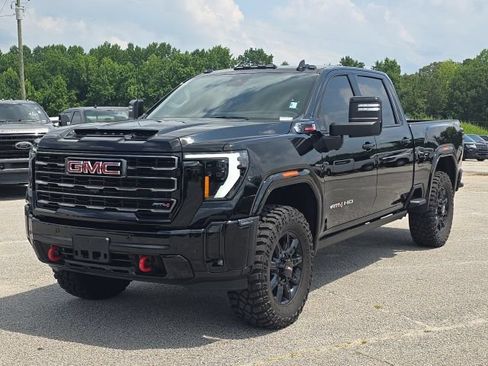 Used 2025 GMC Sierra 3500 AT4 w/ Technology Package AWD/4WD image 1