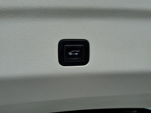 Used 2021 Cadillac Escalade Sport Platinum w/ LPO, Floor Liner Package image 24