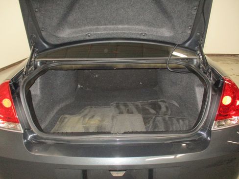 Used 2015 Chevrolet Impala LS image 11