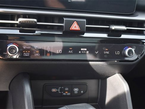 New 2026 Kia Sportage EX w/ EX Panorama Roof Package image 29