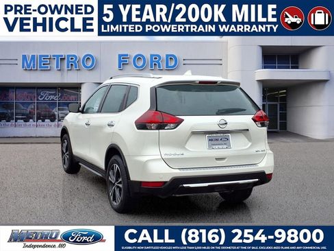 Used 2019 Nissan Rogue SV w/ Premium Package AWD/4WD image 6