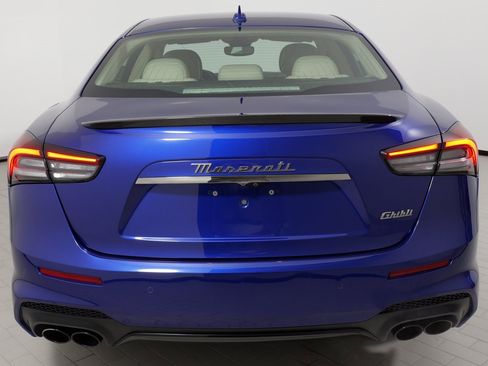 Used 2022 Maserati Ghibli Modena image 25