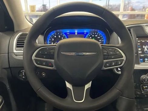 Used 2023 Chrysler 300 Touring L w/ Popular Equipment Group image 17