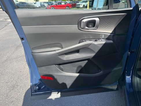 New 2026 Kia Sorento S w/ S Panoramic Sunroof Package image 30
