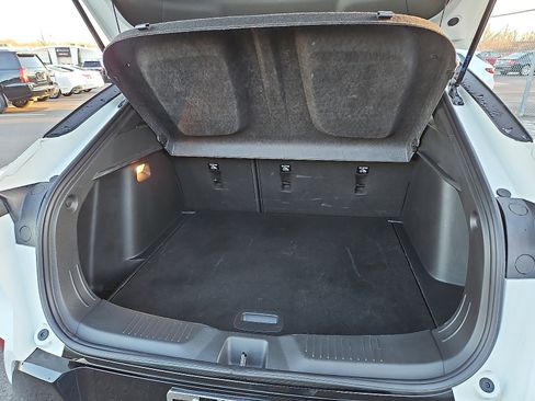 Certified 2024 Buick Envista Sport Touring w/ Advanced Safety Package image 27