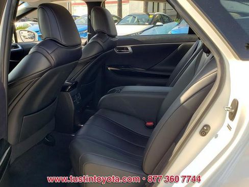 Certified 2017 Toyota Mirai image 4